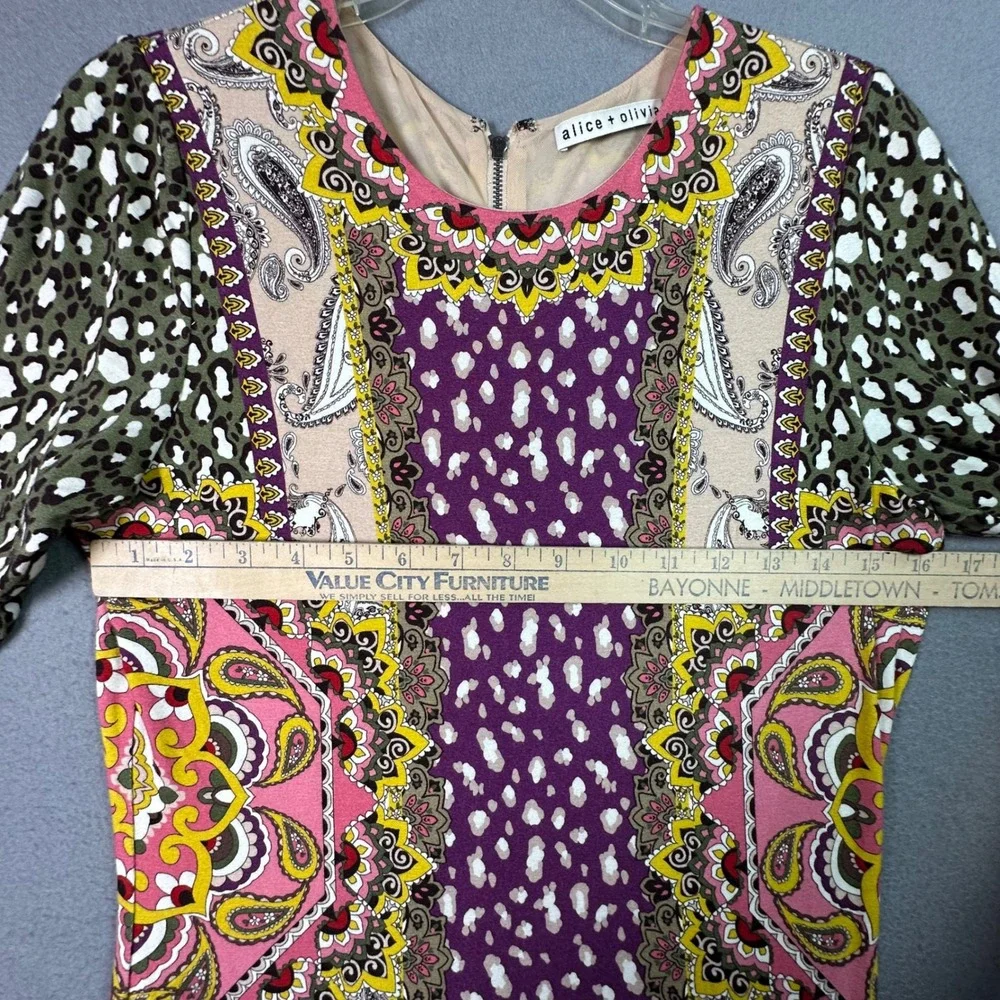 Women’s Fitted Multicolor Patterned Midi Dress - Pink/Purple